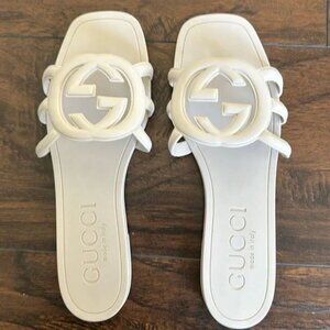 Gucci Women Sandals Slides Rubber .size9